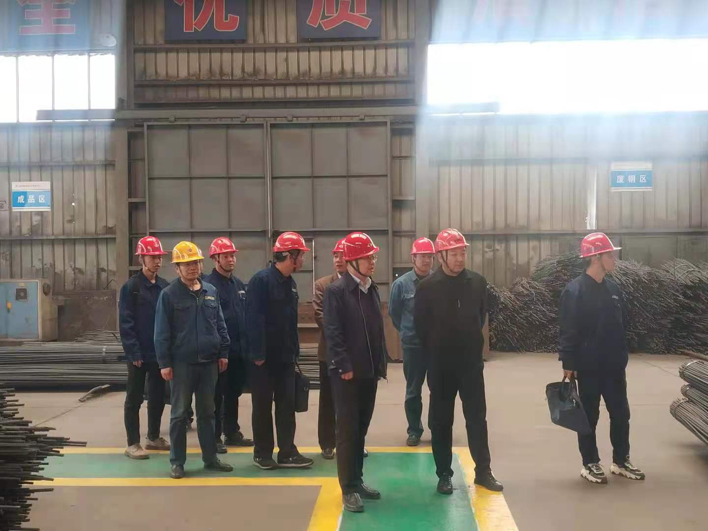 杜东兴一行检查指导龙钢集团钢加公司安全环保工作