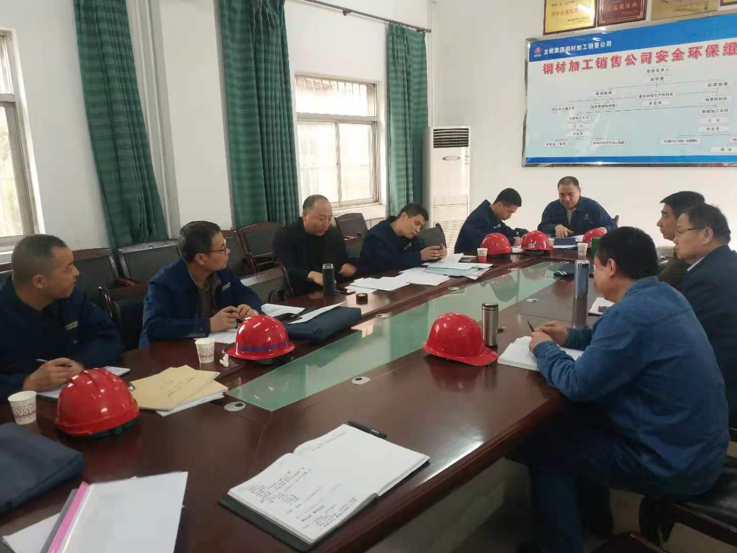 杜东兴一行检查指导龙钢集团钢加公司安全环保工作