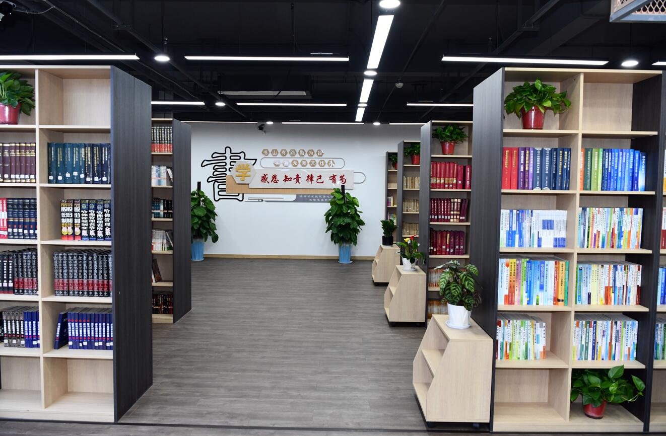 韩城市司马迁图书馆龙钢分馆举行开馆揭牌仪式