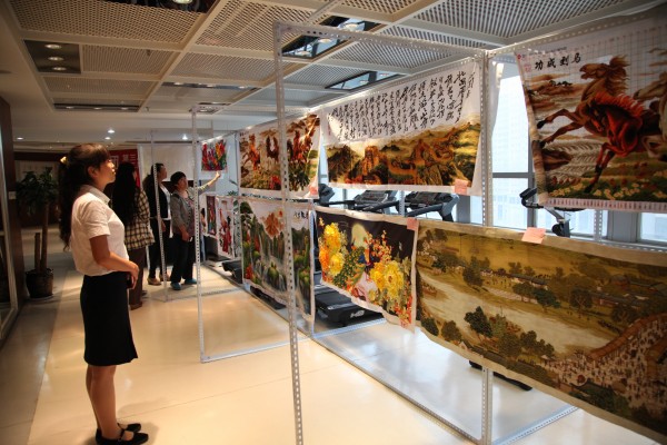 陕钢集团举办第三届职工书画、摄影及第二届女职工书法、摄影、手工艺作品展