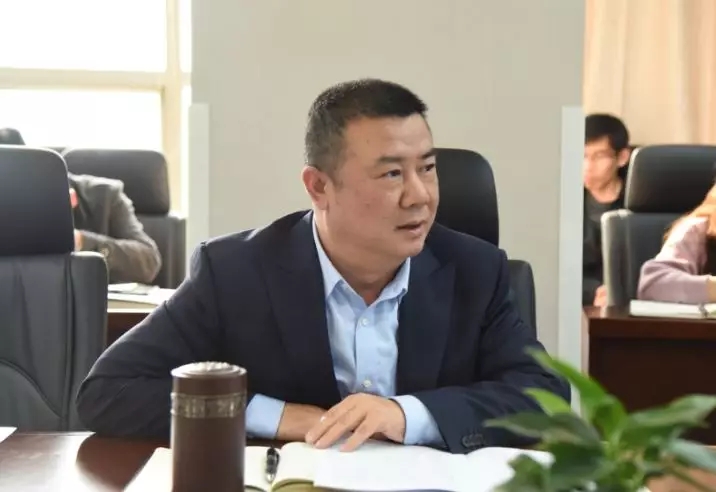 压紧压实管党治党主体责任 推动全面从严治党向纵深发展 压紧压实管党治党主体责任 推动全面从严治党向纵深发展