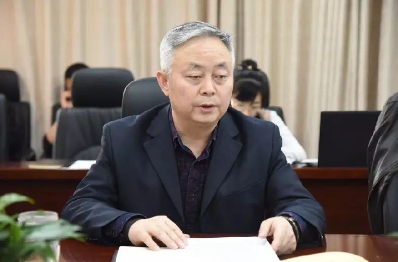 压紧压实管党治党主体责任 推动全面从严治党向纵深发展 压紧压实管党治党主体责任 推动全面从严治党向纵深发展