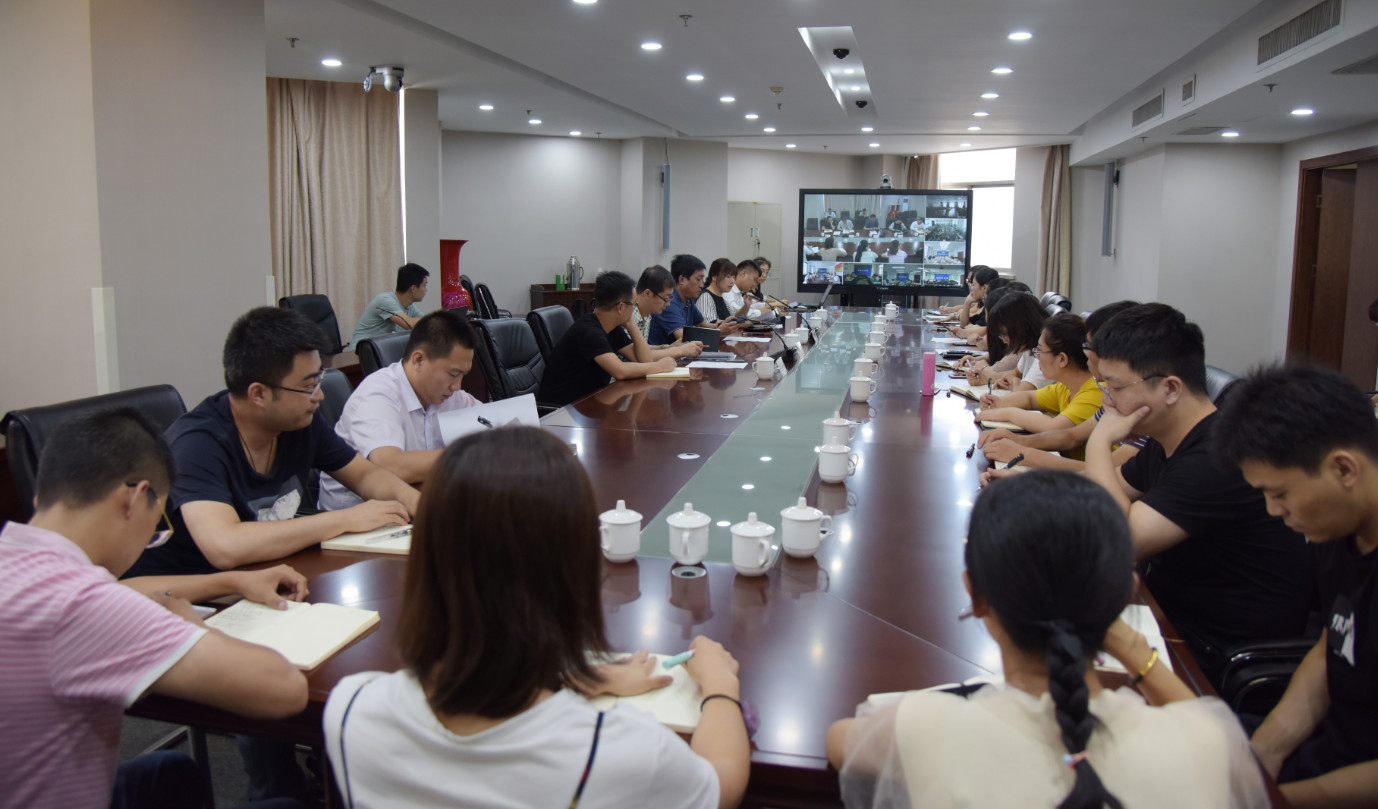 陕钢集团团委召开传达学习团十八大精神专题报告会 陕钢集团团委召开传达学习团十八大精神专题报告会