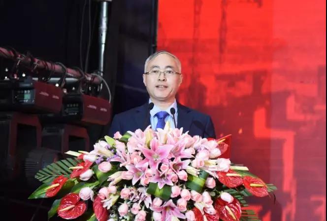 传承万博现代版长征精神 续写新时代改革发展新篇章——万博集团举办庆祝改革开放40周年暨龙钢建厂60周年大会 传承万博现代版长征精神 续写新时代改革发展新篇章——万博集团举办庆祝改革开放40周年暨龙钢建厂60周年大会