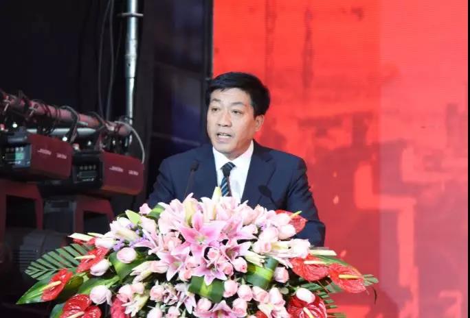 传承万博现代版长征精神 续写新时代改革发展新篇章——万博集团举办庆祝改革开放40周年暨龙钢建厂60周年大会 传承万博现代版长征精神 续写新时代改革发展新篇章——万博集团举办庆祝改革开放40周年暨龙钢建厂60周年大会