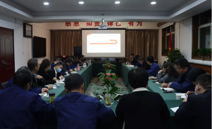 西钢红光公司举办党支部标准化专题交流培训班