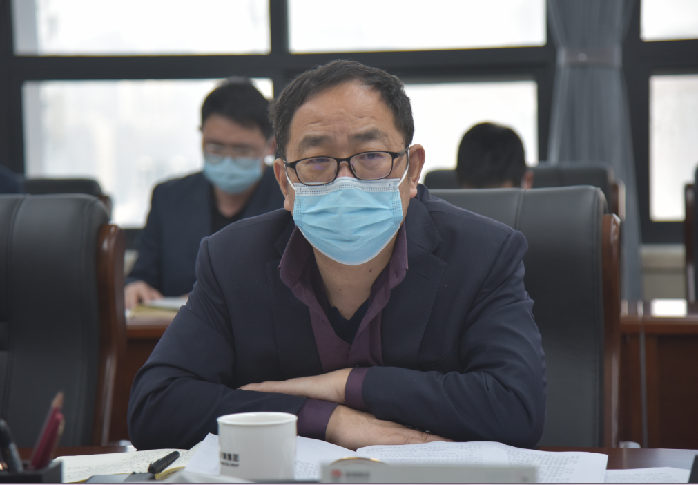 陕钢集团党委理论学习中心组学习中省纪委二次全会精神、省政府工作报告、陕煤集团三届二次职代会精神