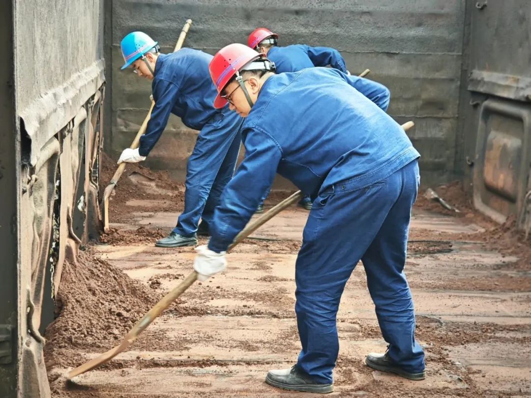 以实干促担当 推动主题教育走深走实