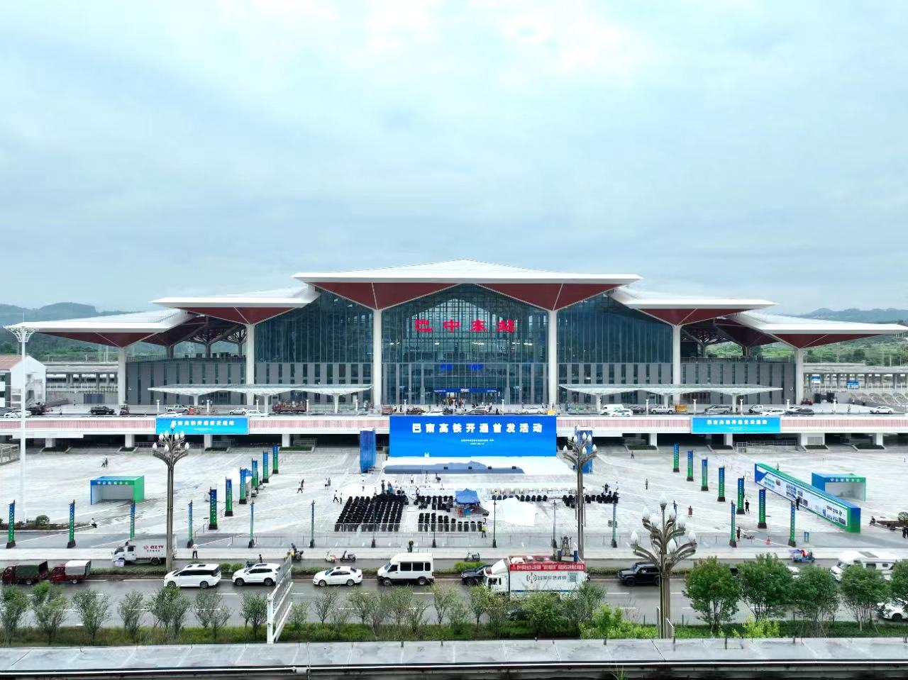 “禹龙”品牌助力巴中迎来高铁时代