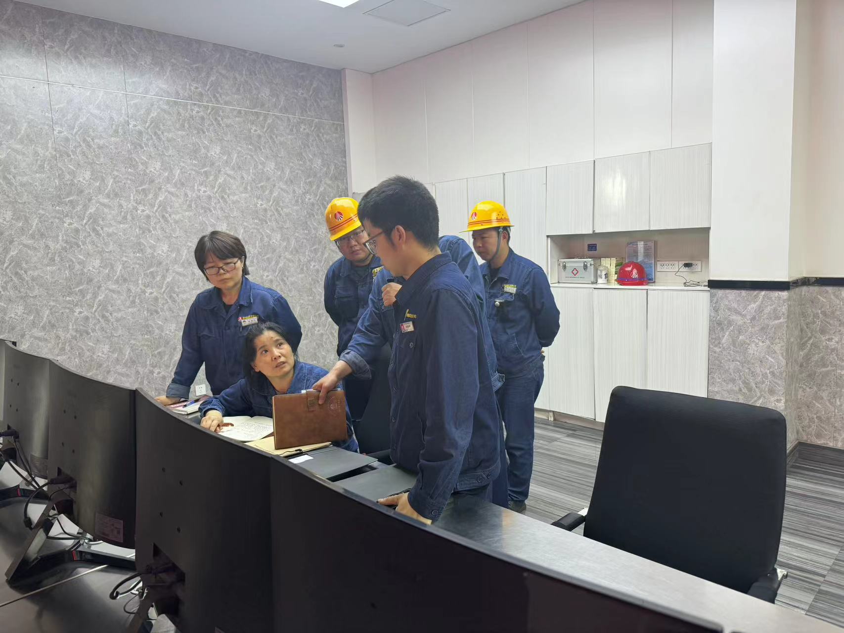 聚焦精简台账 提升工作质效