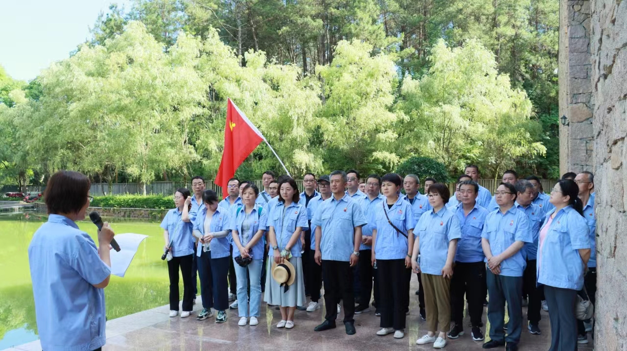 龙钢集团扎实开展党纪学习教育