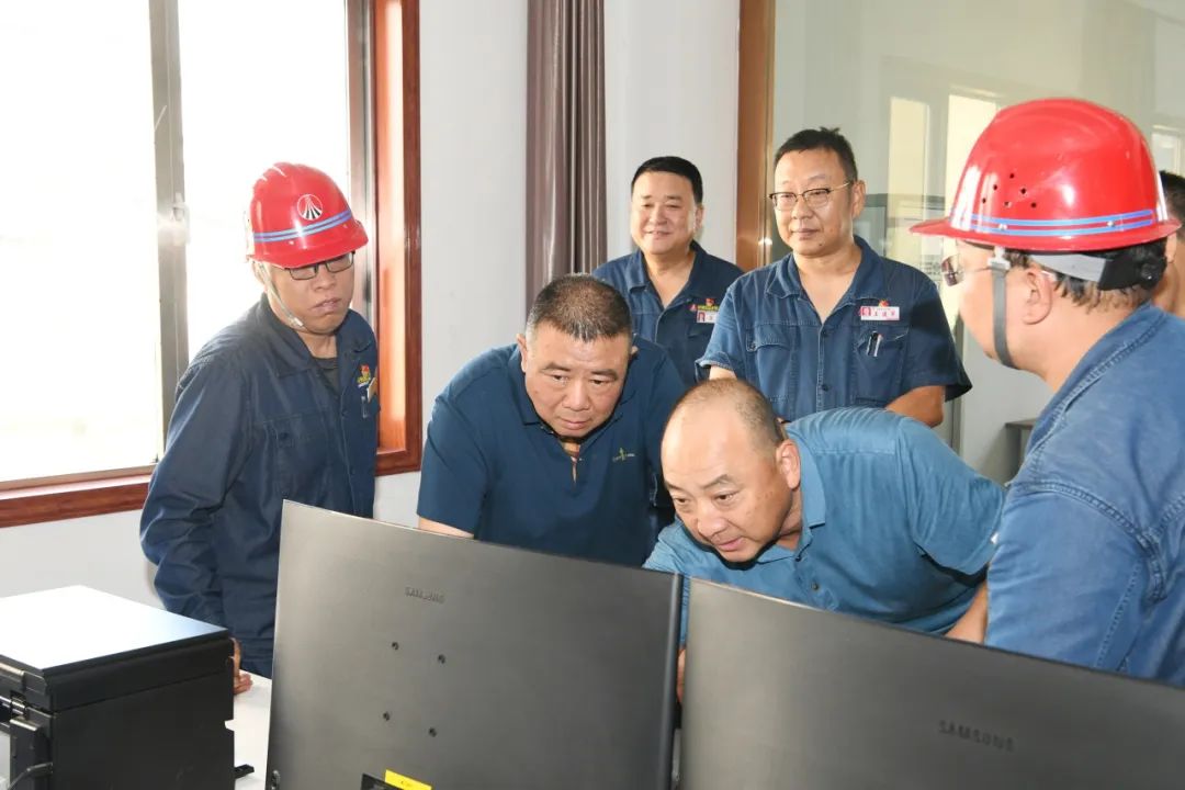 许晓增到龙钢公司进行节前安全检查
