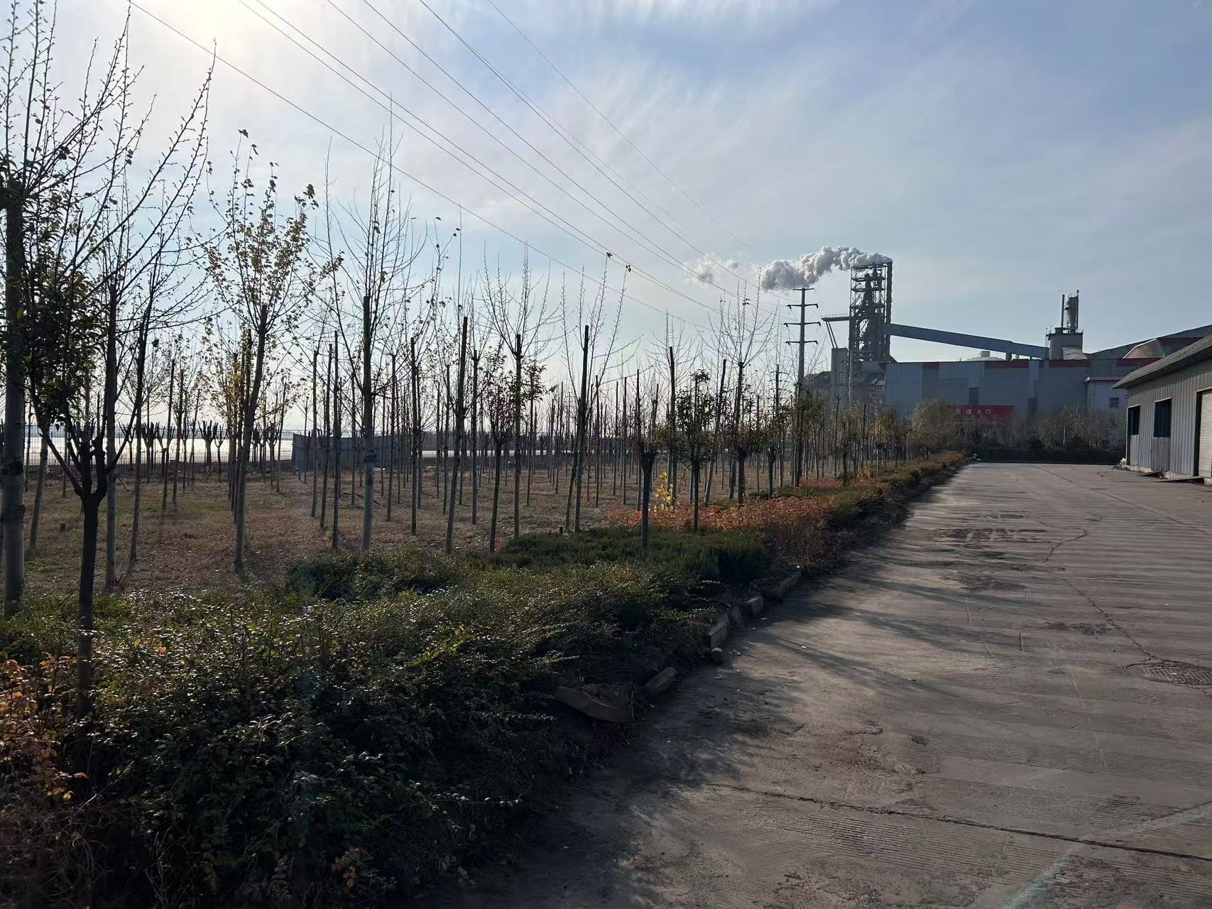 初冬的龙门工业园