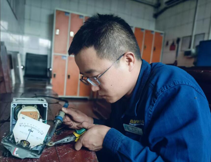 在钢铁动脉上编织匠心图谱