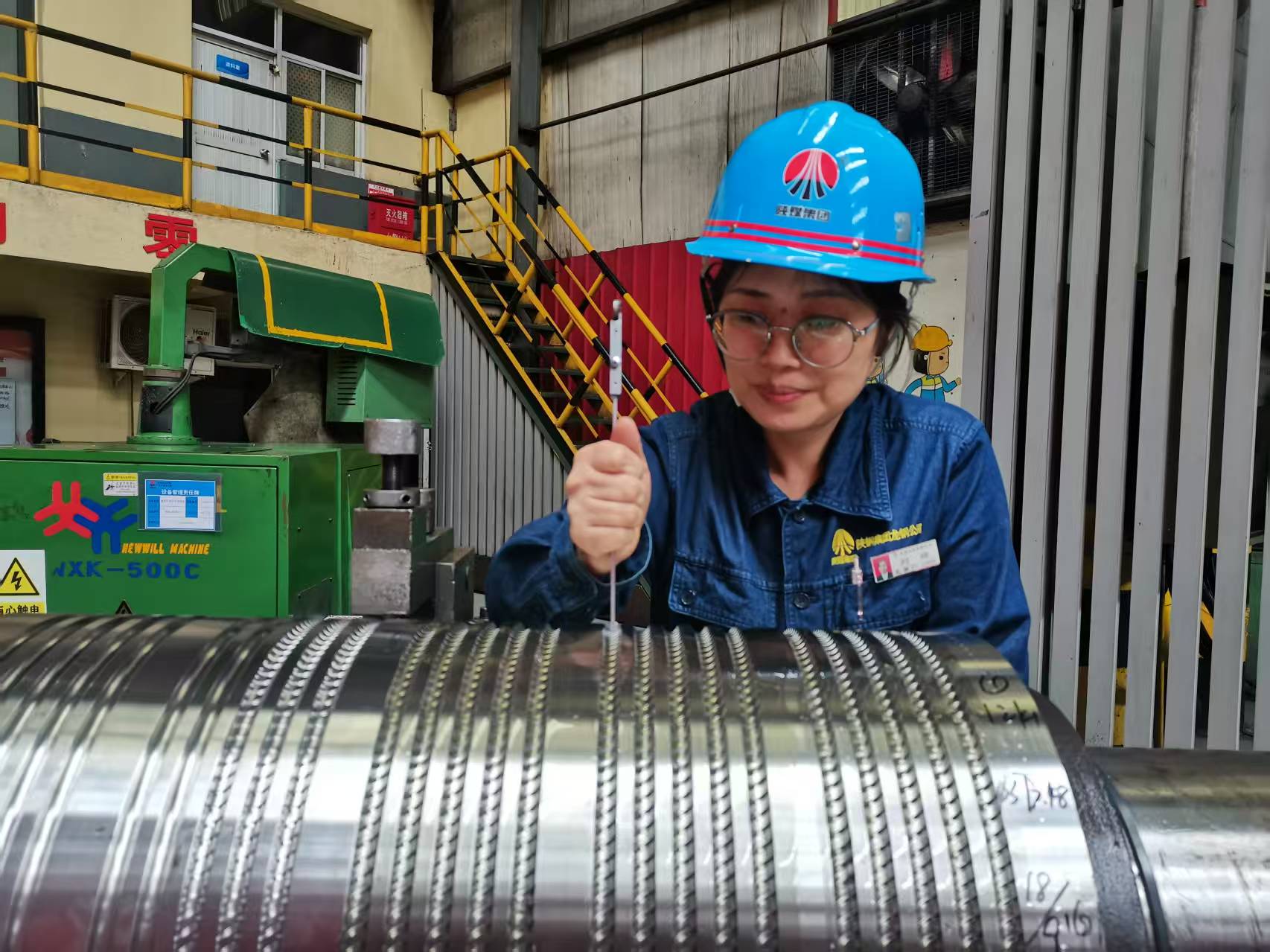 来钢城“嗑”不一样的“师徒档”