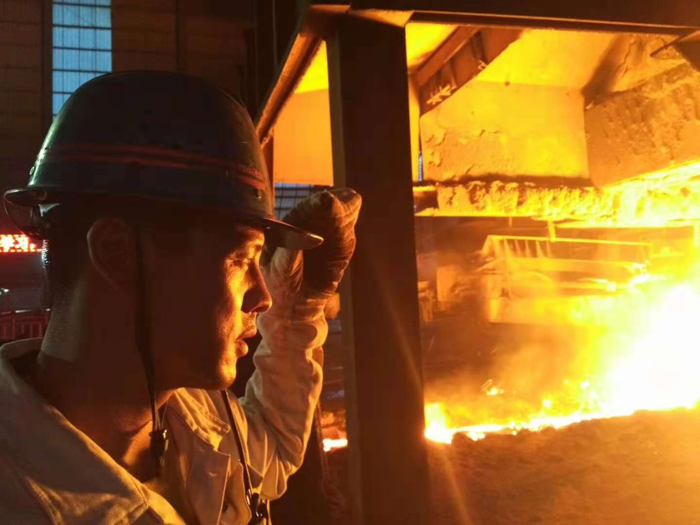 “刚哥”这样的年轻人—记龙钢公司炼铁厂高炉作业区炉前工高小刚