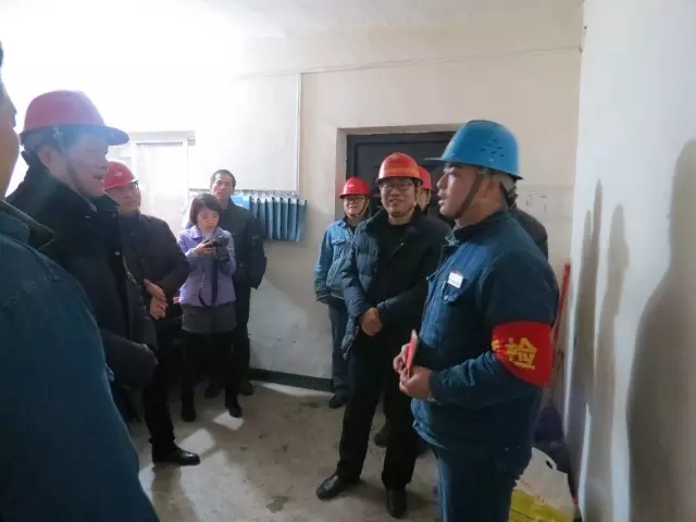 陕钢集团纪委书记王俊龙、总工程师韦武强到汉钢公司慰问